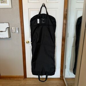 NWT Vera Bradley LightenUp Black Garment Bag